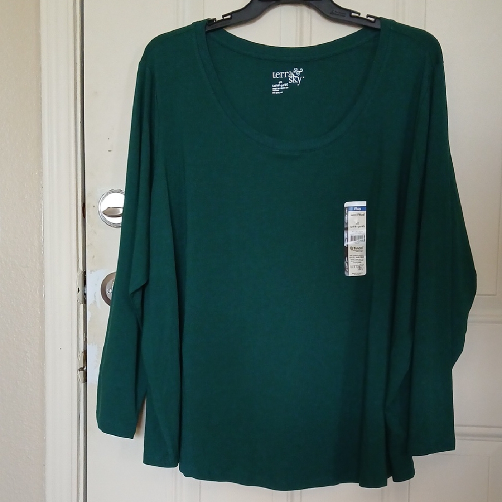 Terra & Sky Women's 4X Plus Size Green Scoop Neck Tee with Long Sleeves